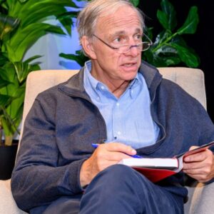 Ray Dalio žiada o „politiku prerozdeľovania“, keď umelá inteligencia...