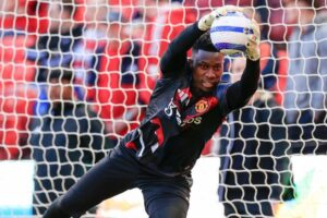 Onana opúšťa Manchester, mieri do Turecka.