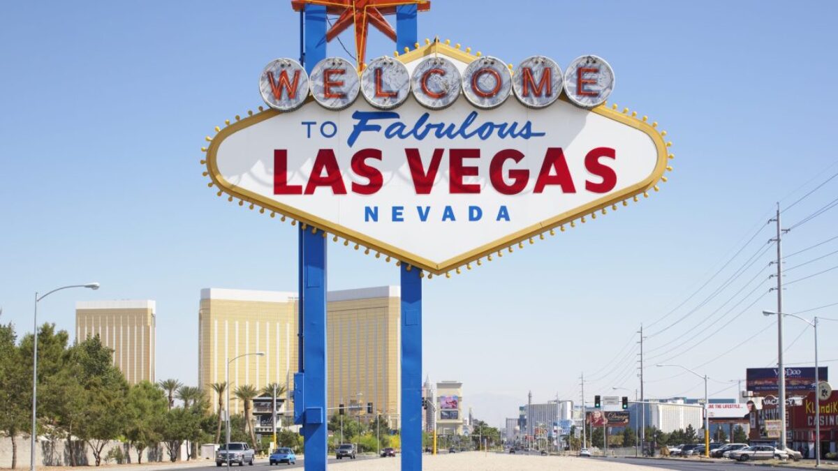 Starosta Las Vegas tvrdí, že mesto trpí vážnym poklesom počtu kanadských turistov: „Potrebujeme vás a chýbate nám.“