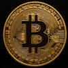 Cena Bitcoinu Klesá na 118 000 Dolárov Uprostred Napätia v Obchode.