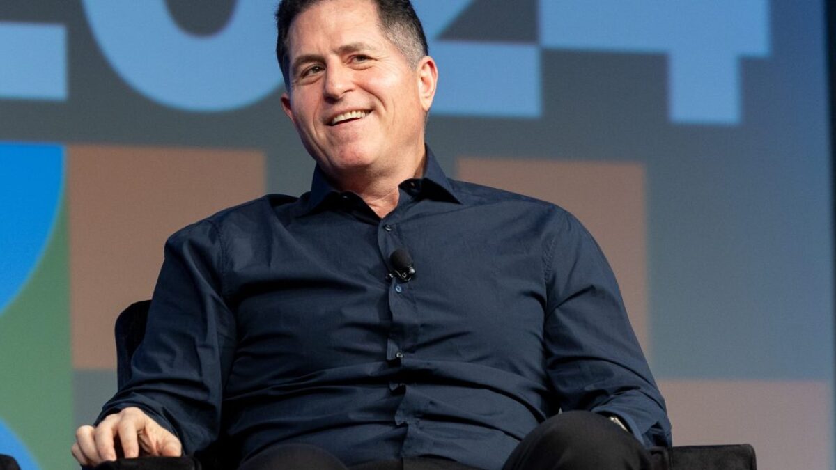 Počítačový magnát a miliardár Michael Dell sa vezie na vlne AI zlatej horúčky – a tvrdí, že oslava sa ani zďaleka nekončí, aj keď nakoniec bude „príliš veľa“ dátových centier.