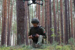 Narušenia vzdušného priestoru dronmi a cvičenia Západ
