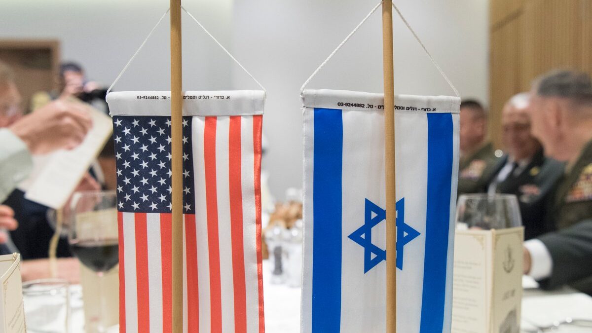 Gaza flotila bude vysielať naživo akýkoľvek izraelský útok, zatiaľ čo sa lídri EÚ stretávajú ohľadom sankcií.
