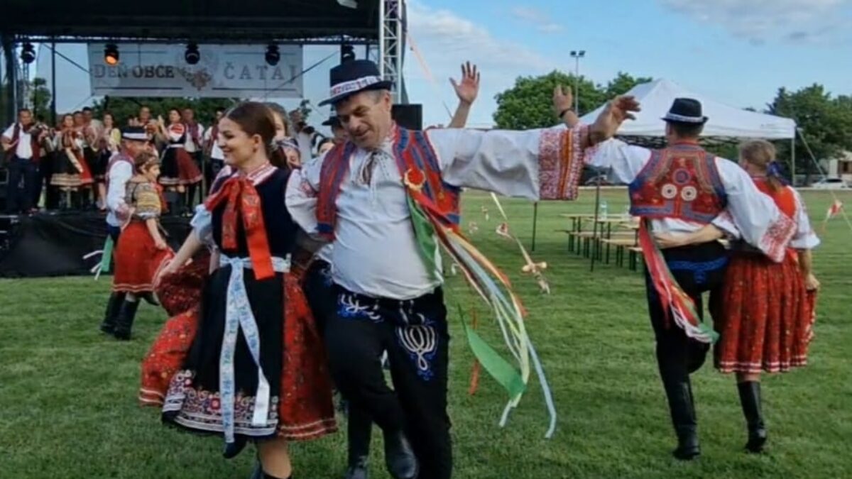 BSK: Čataj sa ponorí do fašiangovej atmosféry, sprievod masiek aj pochovávanie basy