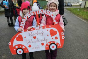Mesto Košice: SRDIEČKOVÁ ŠKÔLKA PRINIESLA VALENTÍNSKE POSOLSTVO O LÁSKAVOSTI A D...