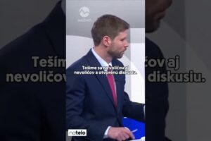 Ficovi poslanci si vypísali prázdniny, my naplno makáme ďalej | Michal ŠIMEČKA