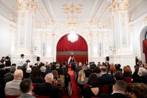 Robert Fico: FÉROVOSŤ, PRIATEĽSTVO, PODPORA