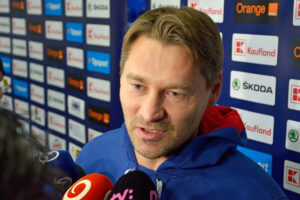Hokejovú reprezentáciu Slovenska opúšťa kvarteto hráčov, nahradia ich finalisti ...