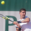 Prehrával 2:5 v piatom sete a vyhral. Kokkinakis postúpil do 2. kola v Paríži ak...